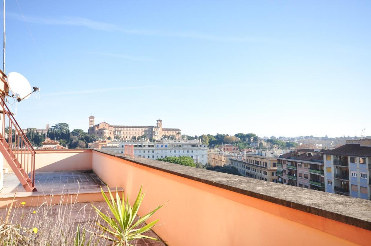 Penthouse With View Apartment Rome Bagian luar foto
