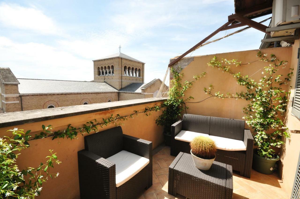 Penthouse With View Apartment Rome Bagian luar foto